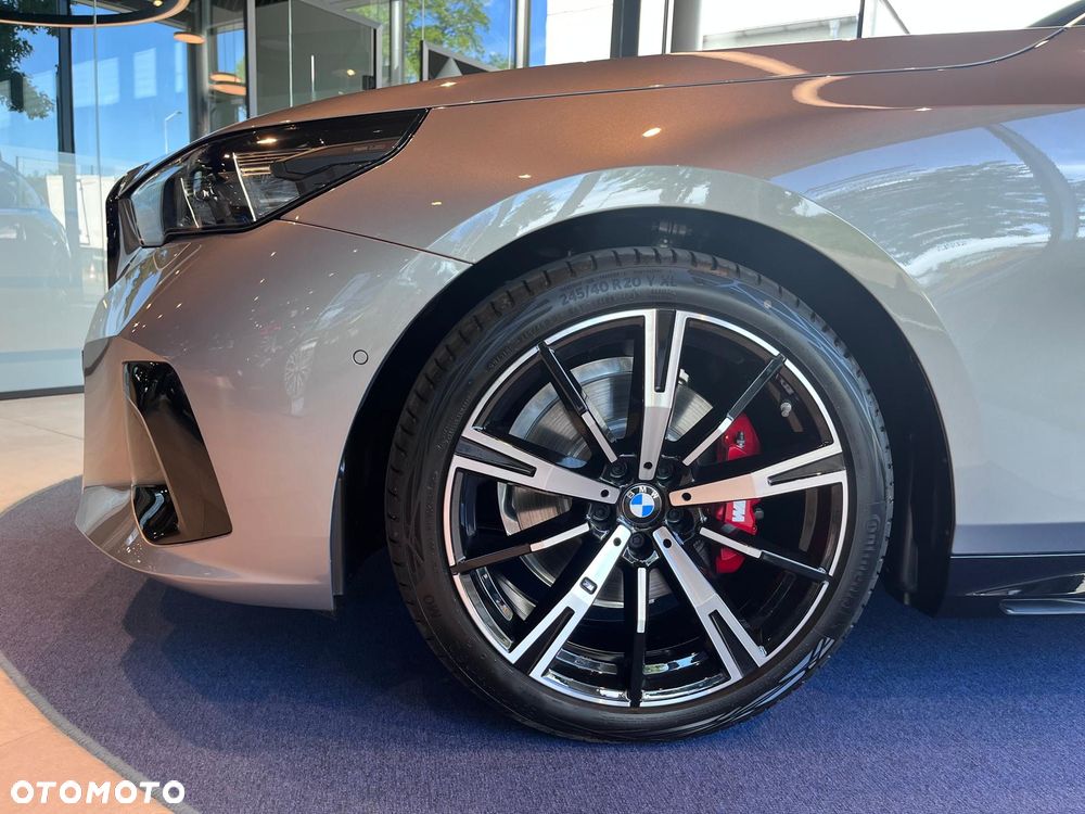 BMW Seria 5 520d xDrive mHEV M Sport - 34