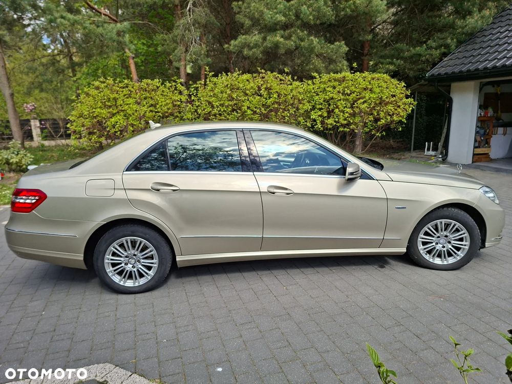 Mercedes-Benz Klasa E 300 CDI BlueEff Elegance - 7