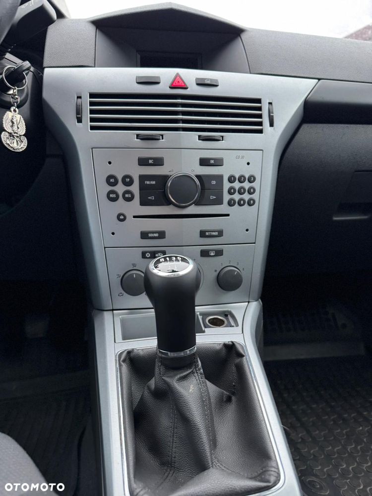 Opel Astra 1.6 Cosmo - 17