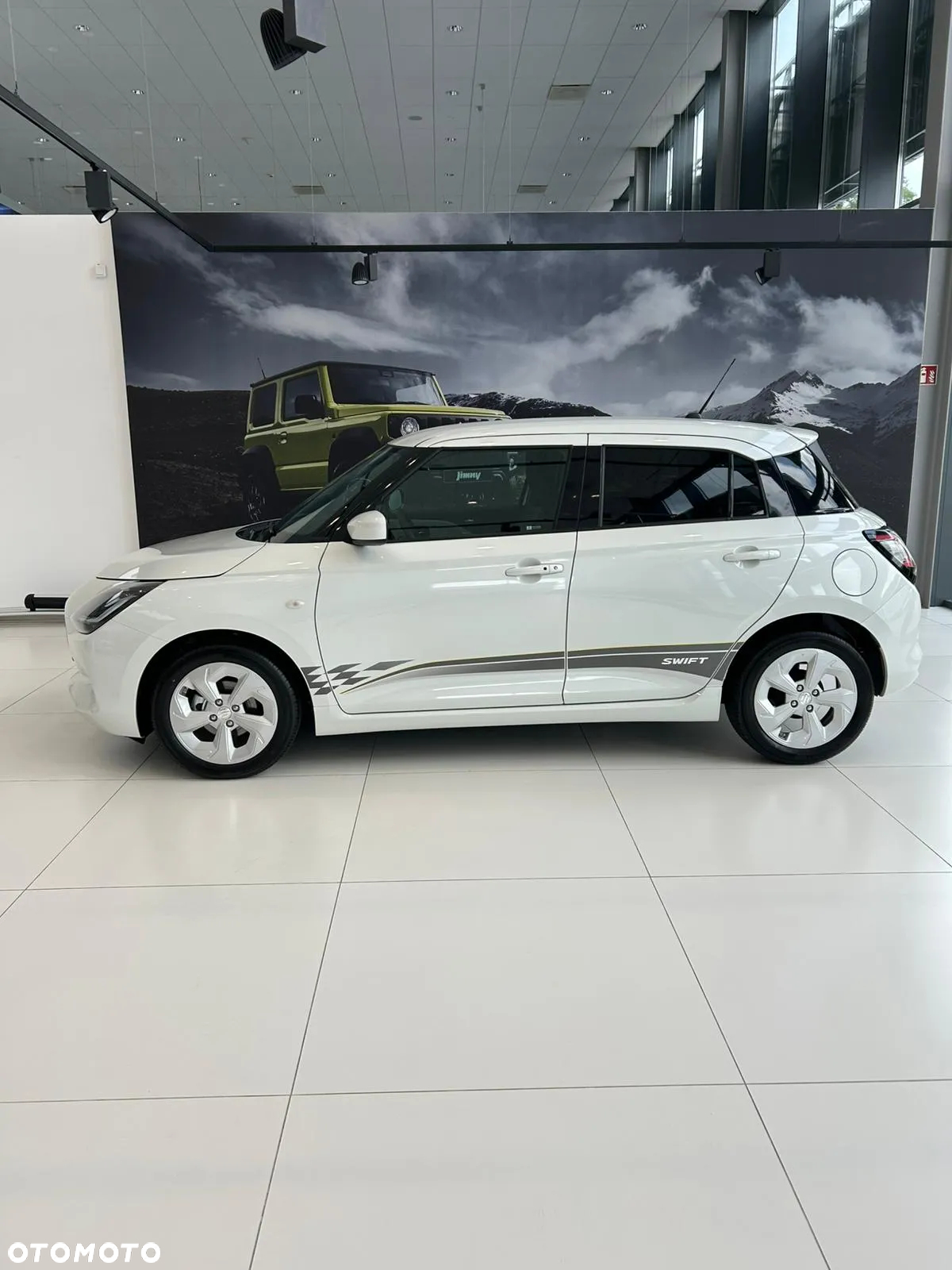 Suzuki Swift 1.2 Dualjet SHVS Premium Plus CVT - 4