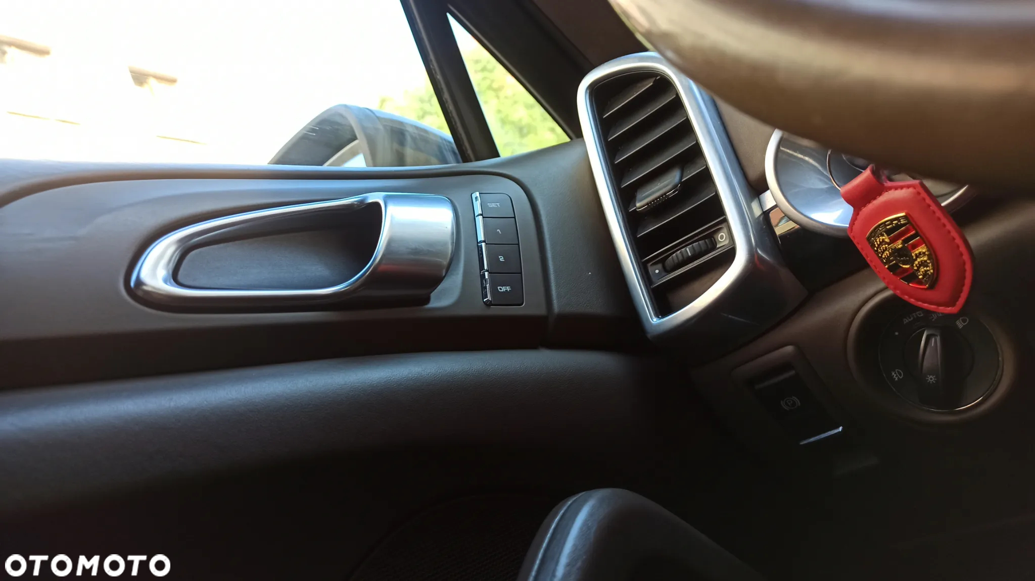 Porsche Cayenne Platinum Edition - 9