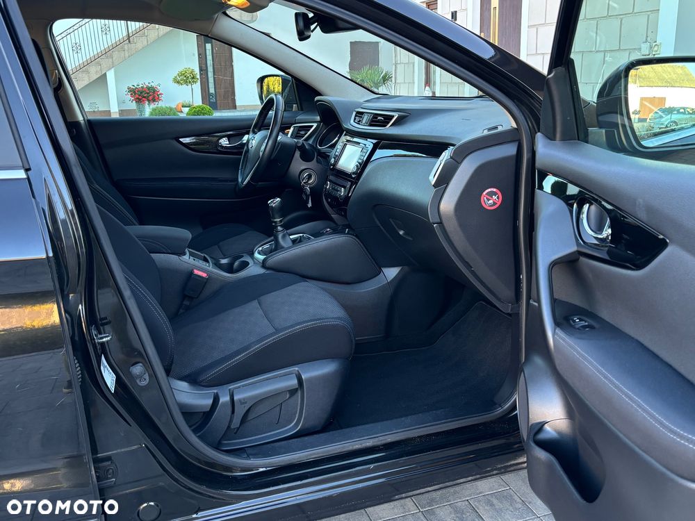 Nissan Qashqai 1.2 DIG-T N-Connecta - 33