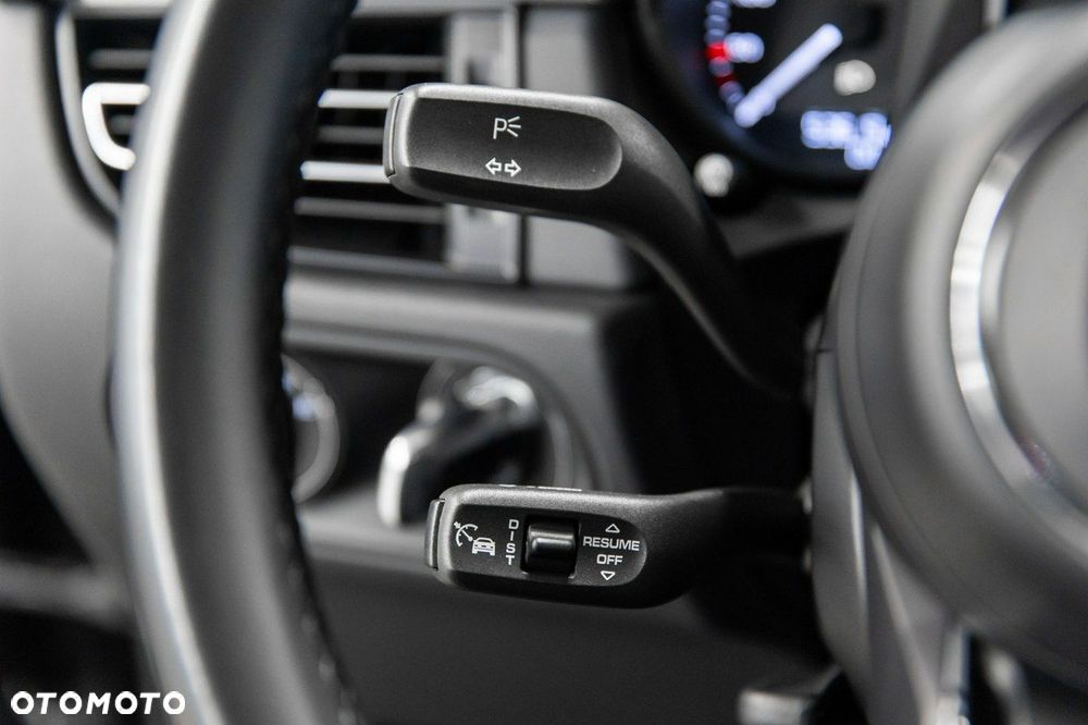 Porsche Macan - 27