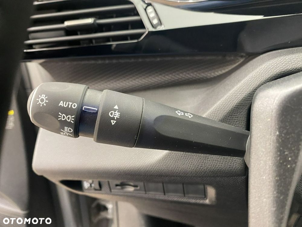 Peugeot 308 1.5 BlueHDi Active Pack S&S EAT8 - 26