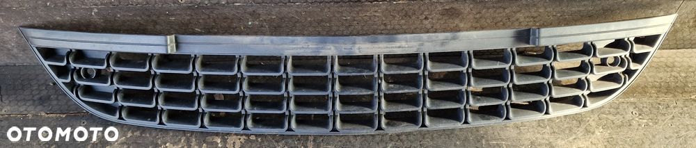 GRILL KRATKA ZDERZAKA ŚRODKOWA 13266567 OPEL ASTRA IV