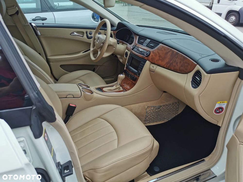 Mercedes-Benz CLS 350 7G-TRONIC - 26