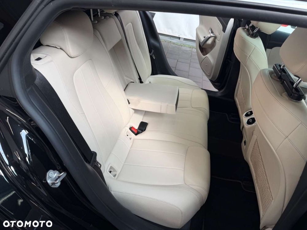 Mercedes-Benz CLA - 40