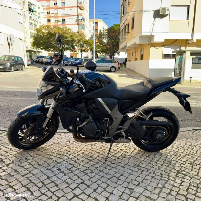 Honda CB 1000R - 2