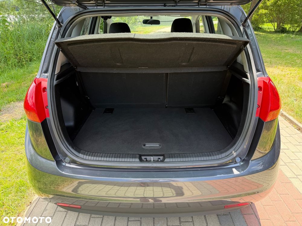 Kia Venga 1.6 CVVT Dream Team Edition - 9