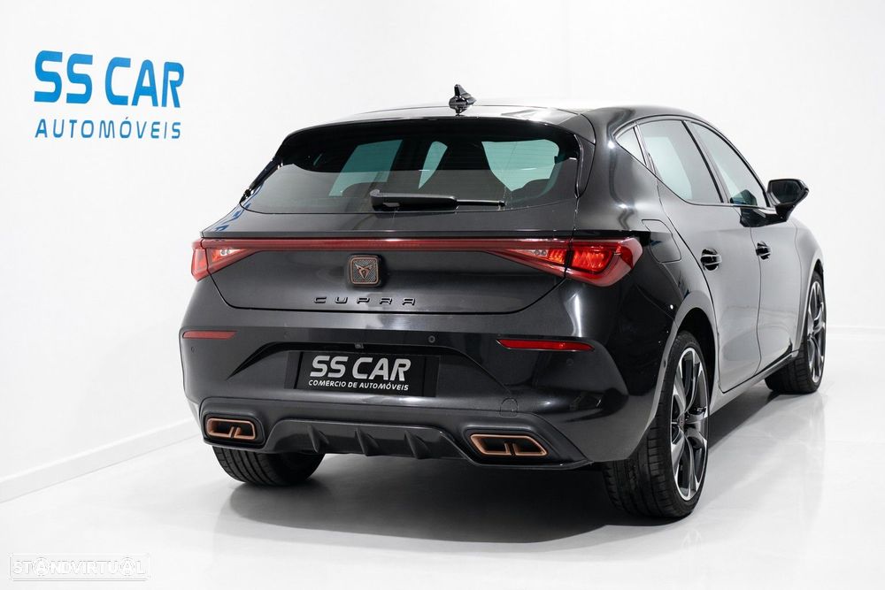 Cupra Leon 1.4 e-Hybrid DSG - 4