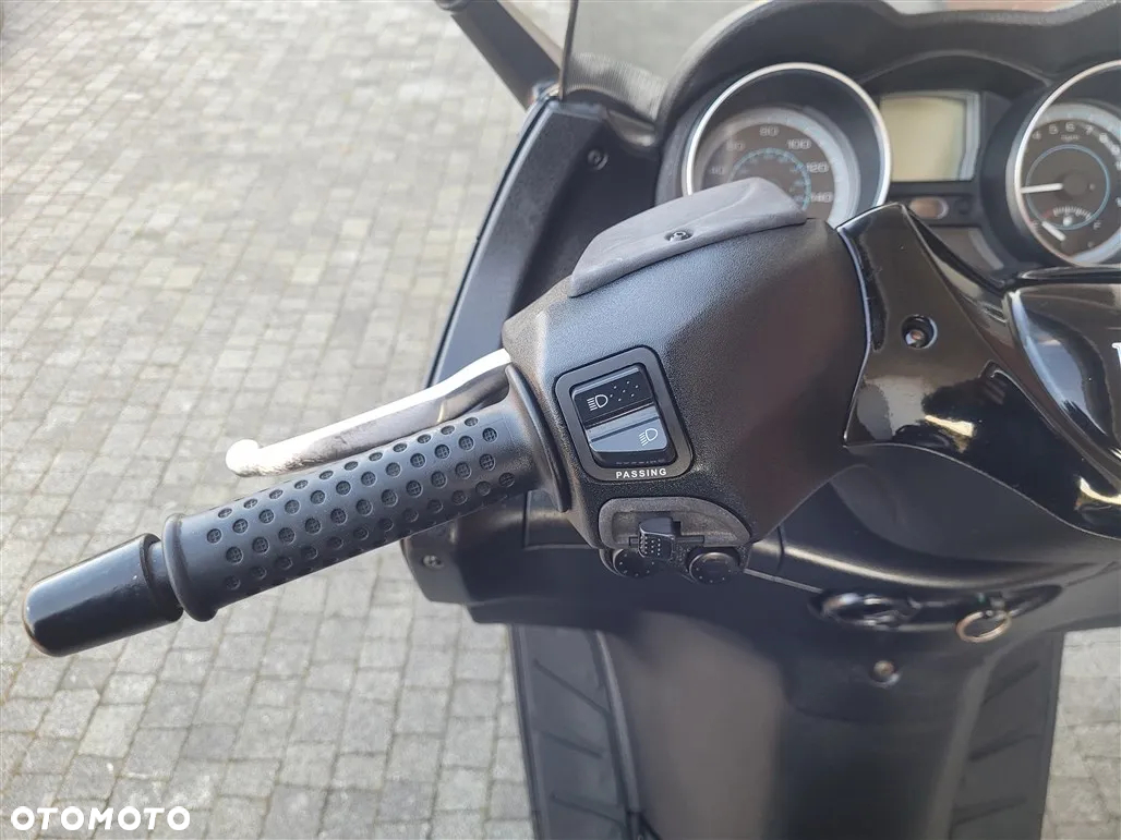 Piaggio Xevo - 28