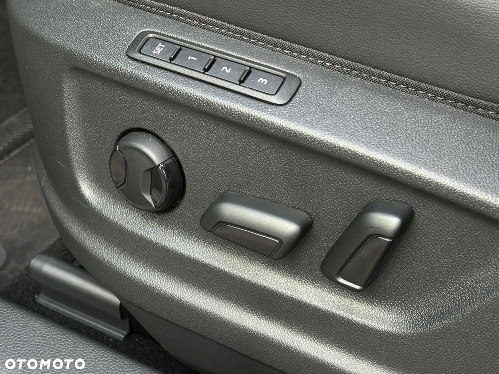 Cupra Ateca 1.5 TSI DSG - 37