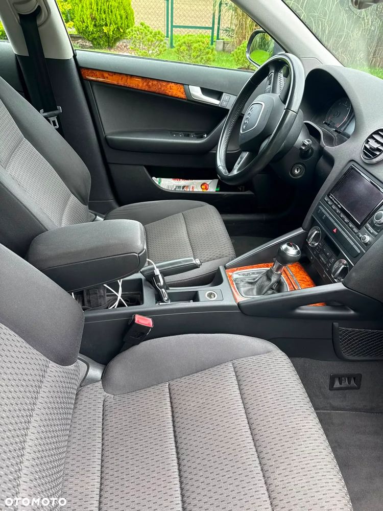 Audi A3 Sportback 1.6 TDI Ambiente S tronic - 17