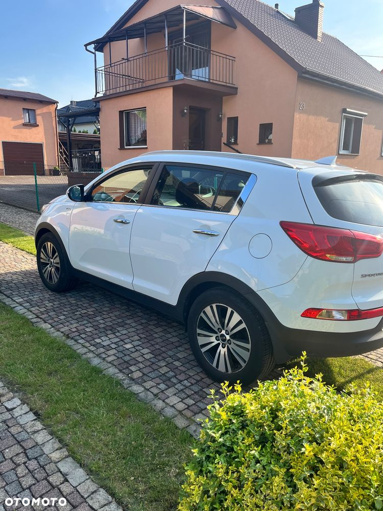 Kia Sportage 2.0 CRDI XL AWD - 11