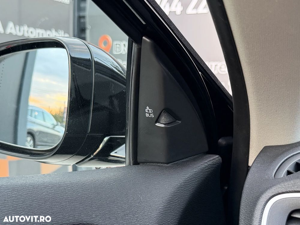 Volvo V40 D2 Summum - 31