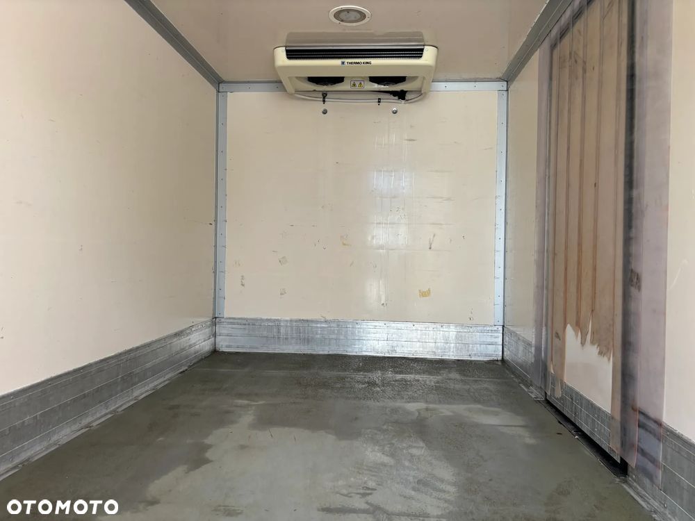 Iveco IVECO DAILY 50C15,50C17,35C15,35C17,35C13,35C14,35C15,35C16 CHLODNIA KONTENER WYWROT KILKANASCIE SZTUK NA PLACU - 6