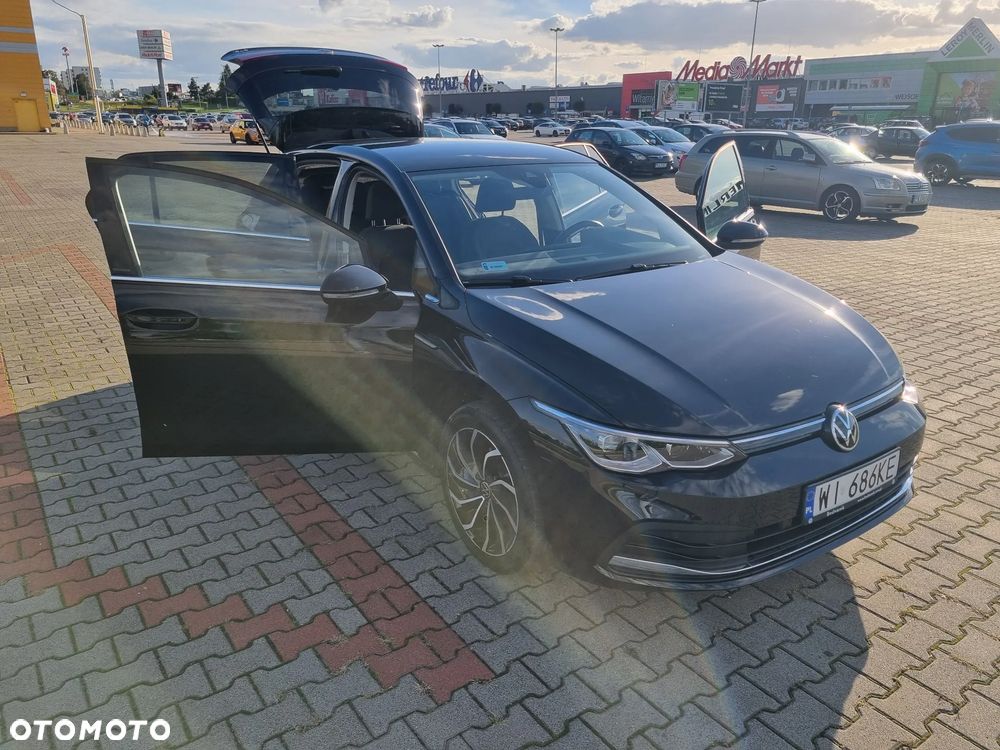 Volkswagen Golf VIII 1.5 eTSI EVO Style DSG - 12