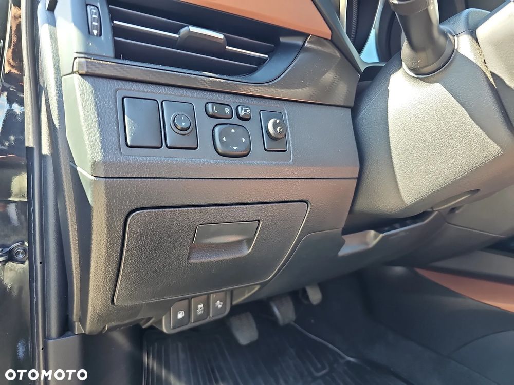 Toyota Avensis 1.8 Prestige - 14