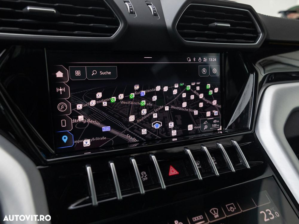 Lamborghini URUS - 13