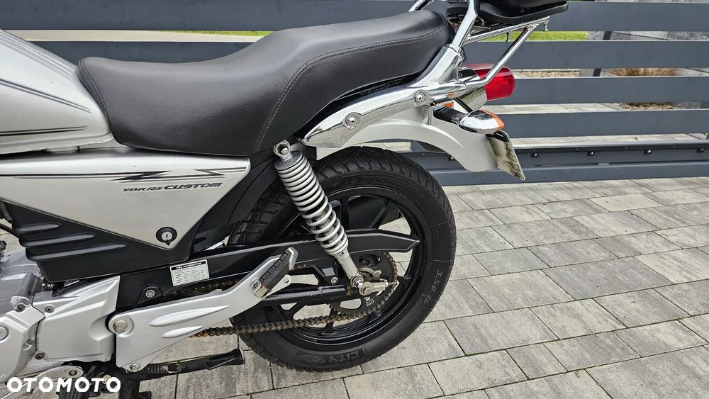 Yamaha YBR - 6