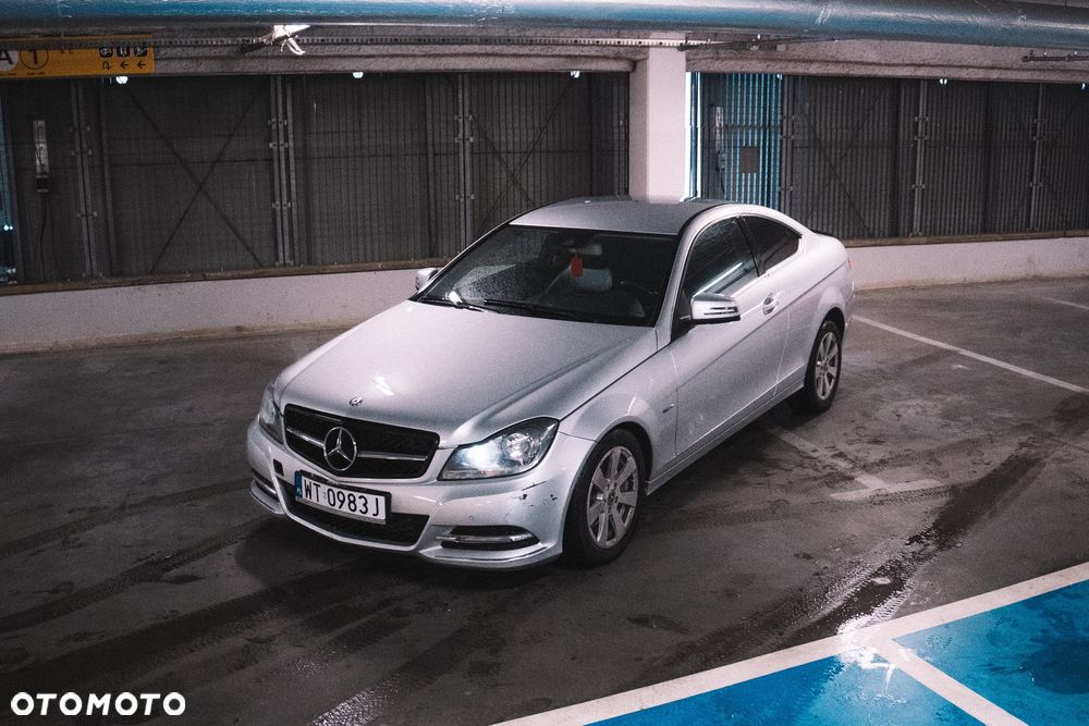 Mercedes-Benz Klasa C 180 BlueEFFICIENCY 7G-TRONIC - 7