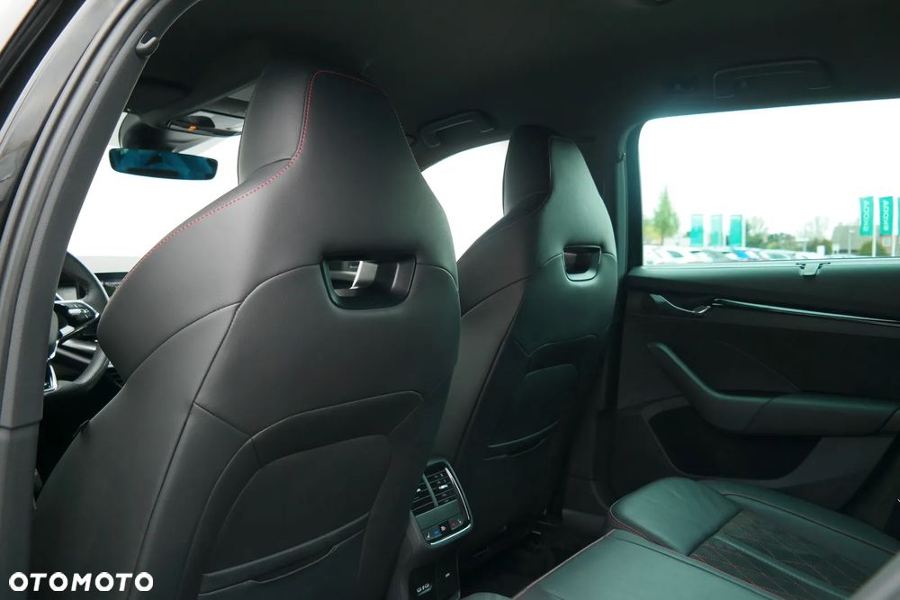 Skoda Octavia 2.0 TDI DSG 4x4 RS - 8