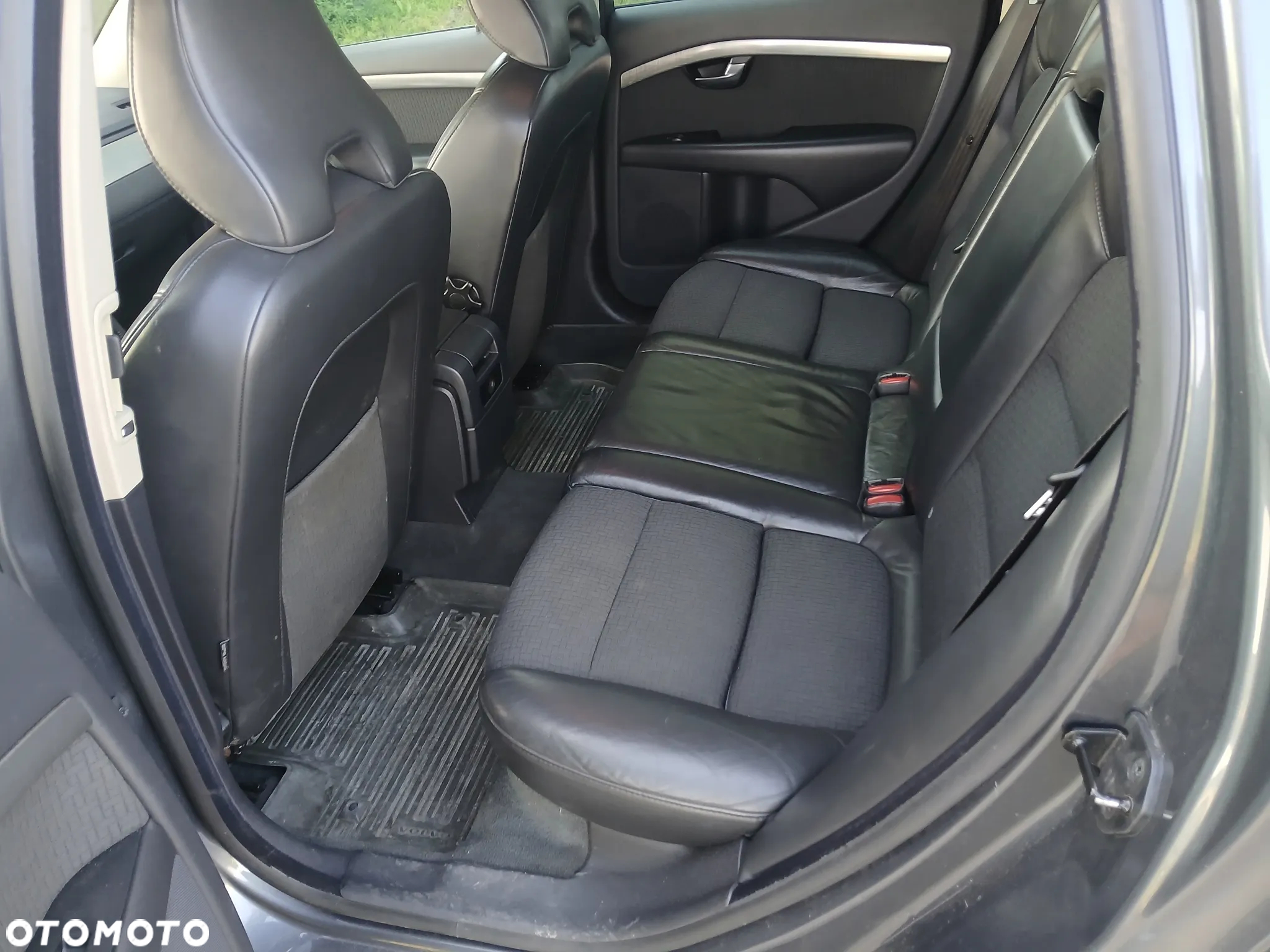 Volvo V70 2.0 Kinetic - 9