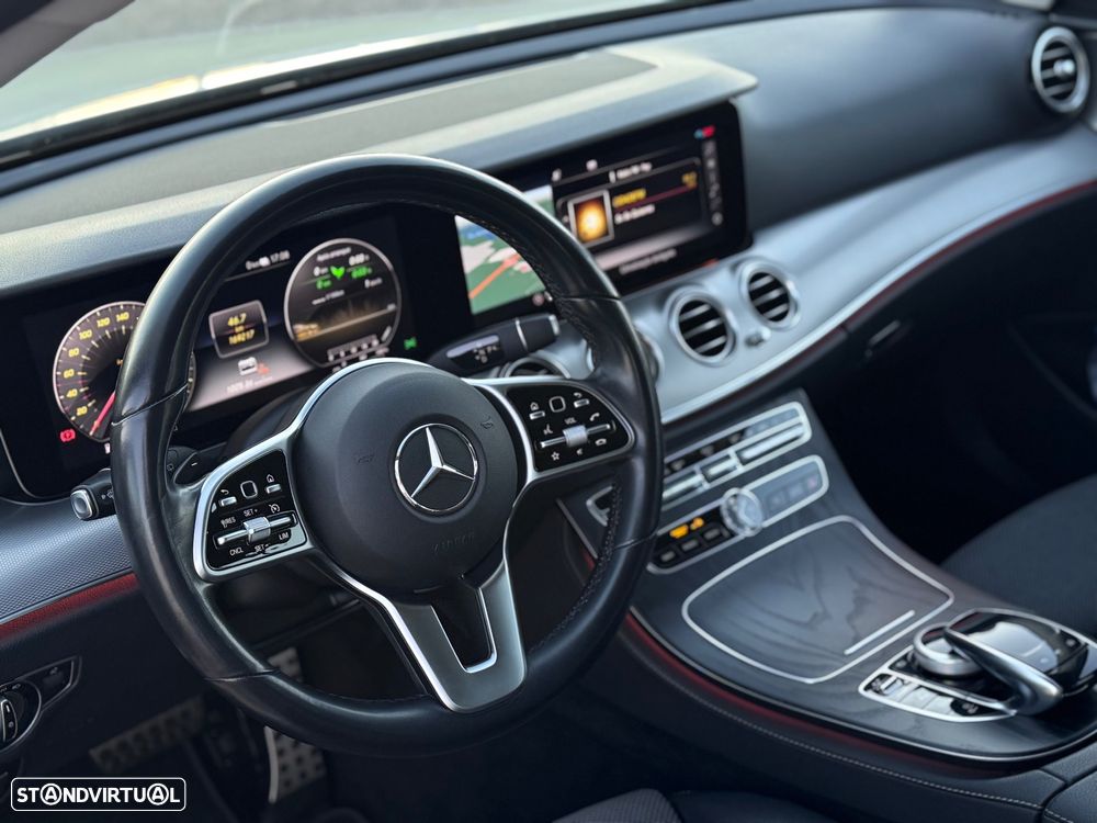 Mercedes-Benz E 300 de Avantgarde 4Matic - 4