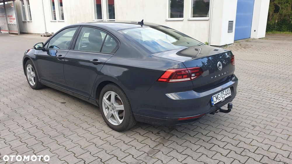 Volkswagen Passat 1.5 TSI EVO Business - 10