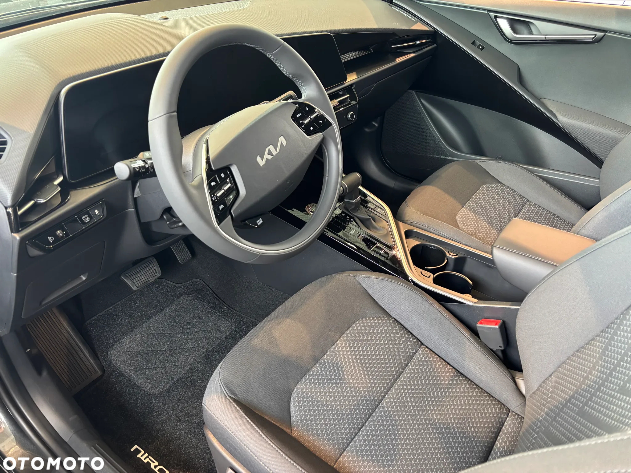 Kia Niro 1.6 GDI Hybrid L - 10