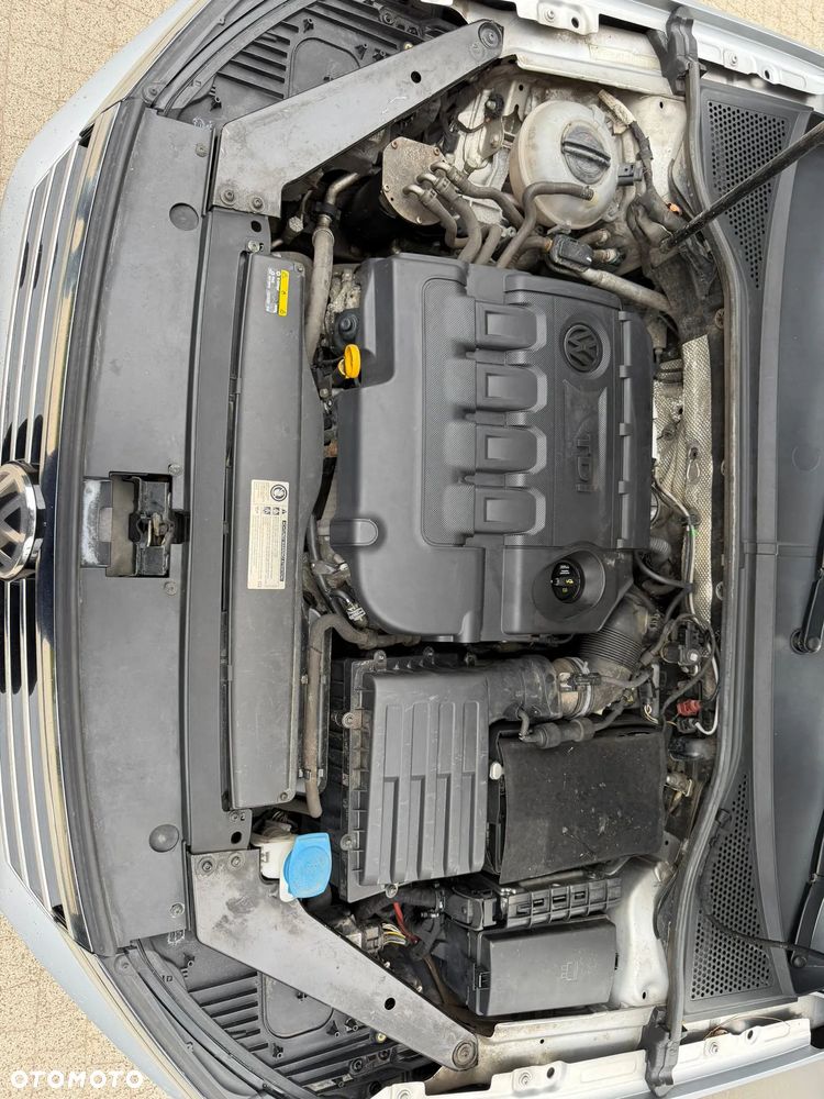 Volkswagen Passat 2.0 TDI BMT Comfortline - 19