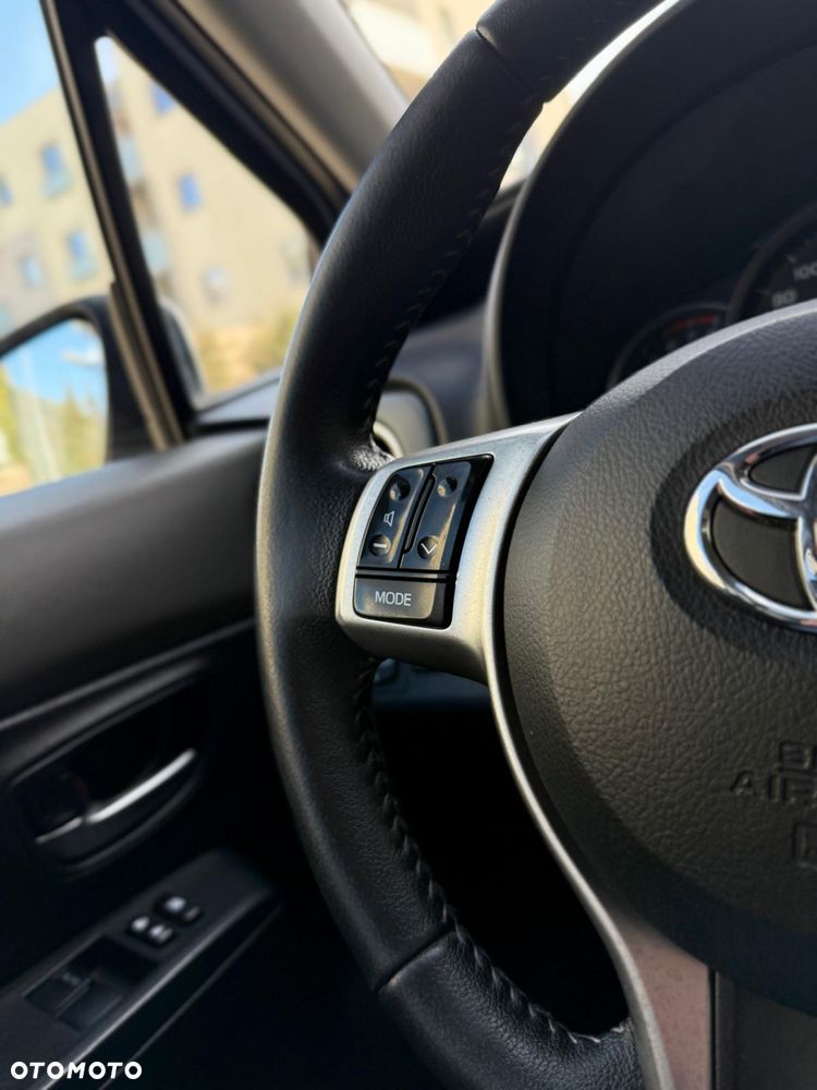 Toyota Yaris 1.33 Prestige - 26