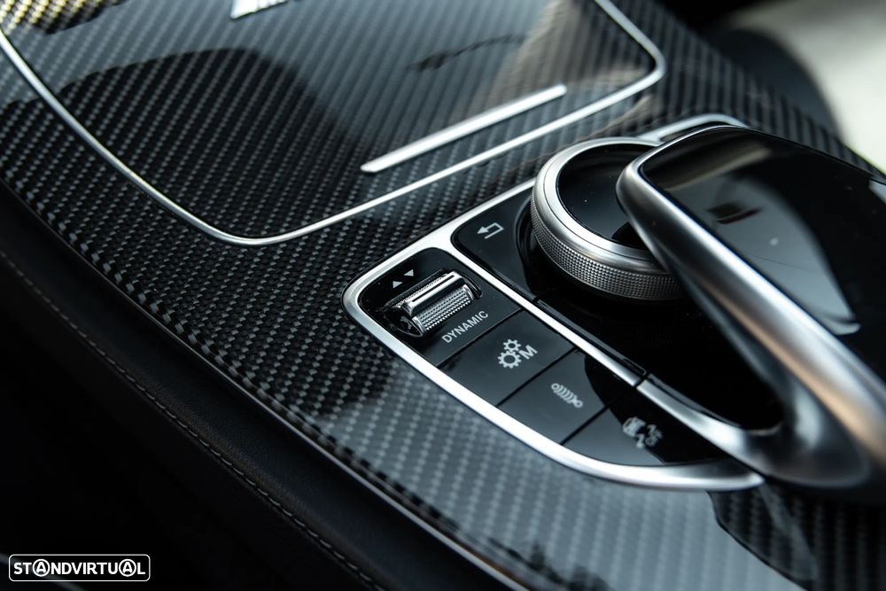 Mercedes-Benz E 63 AMG S 4-Matic+ - 48