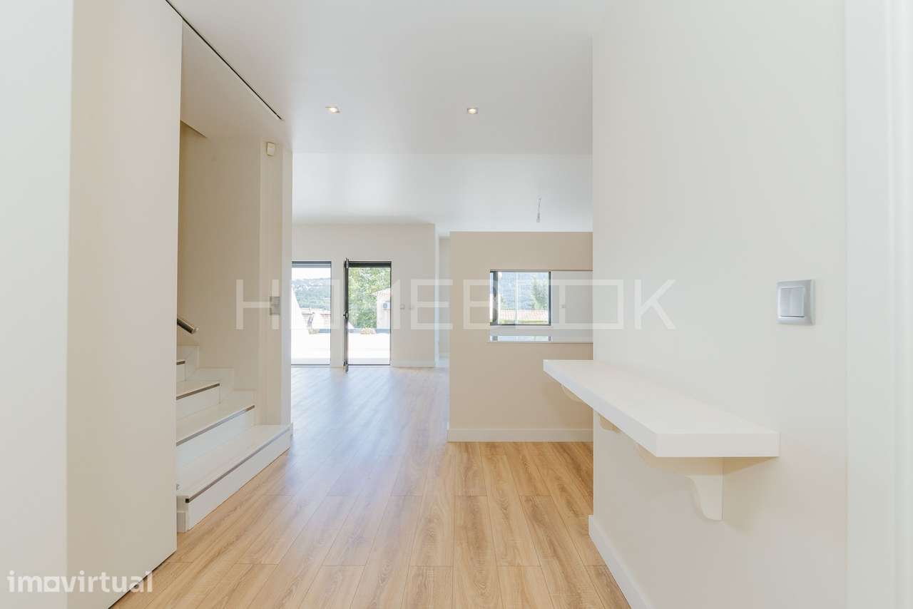 MORADIA T4+1 VÁRZEA DE SINTRA, 3 PISOS, GARAGEM e PISCINA - Grande imagem: 3/60