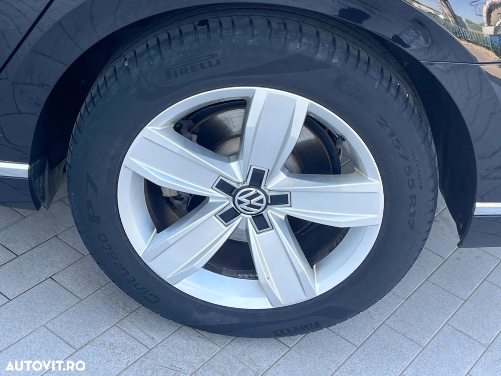 Volkswagen Passat 2.0 TDI DSG Highline - 23