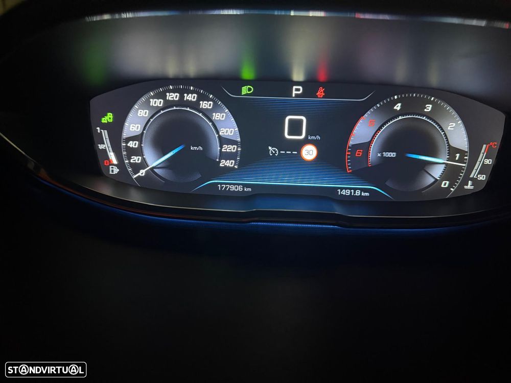 Peugeot 5008 1.6 BlueHDi GT Line EAT6 - 21