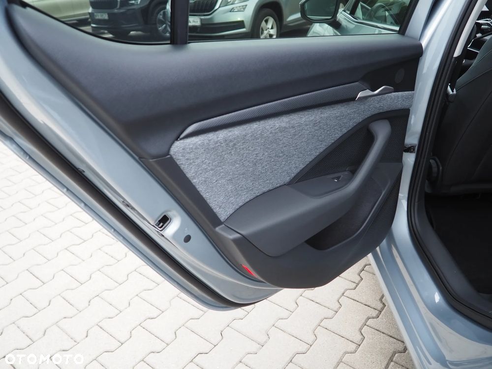 Skoda Superb 1.5 TSI mHEV Drive DSG - 11