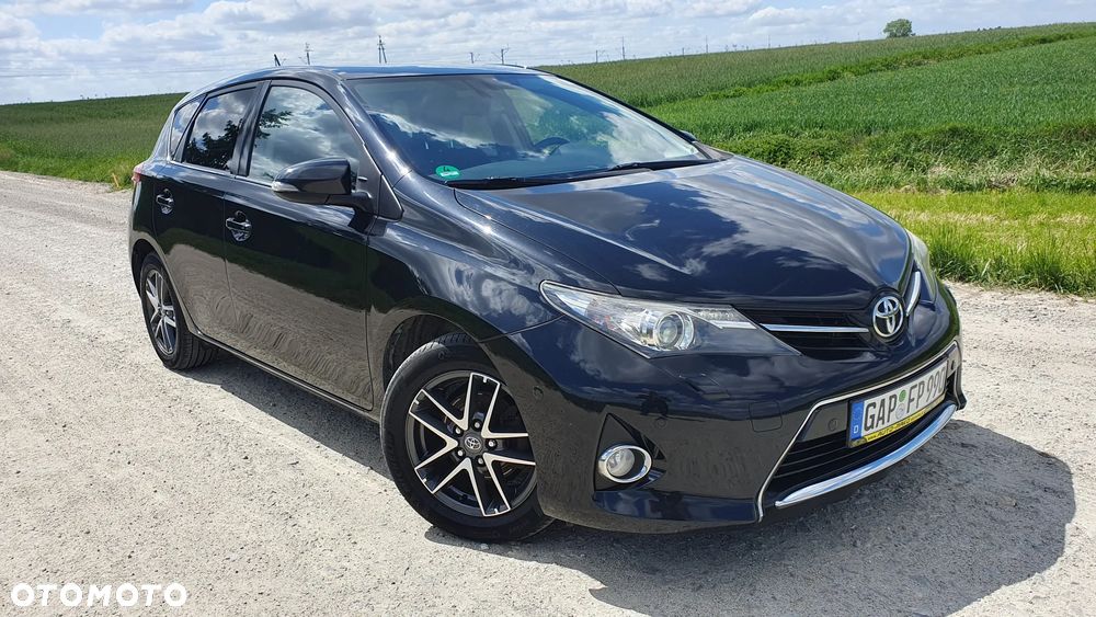 Toyota Auris 1.6 Premium Start - 23