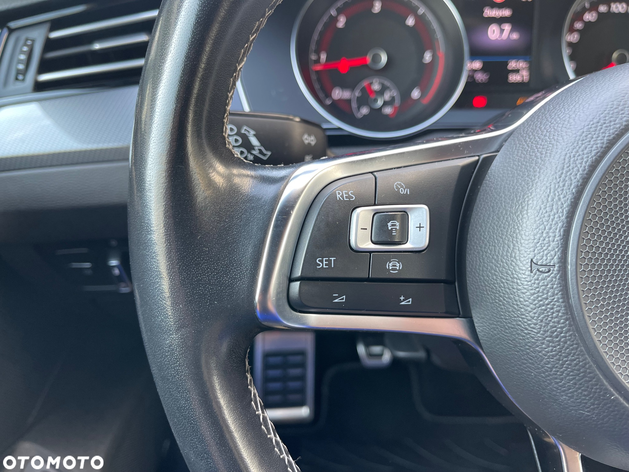 Volkswagen Arteon 2.0 TDI SCR Essence - 29