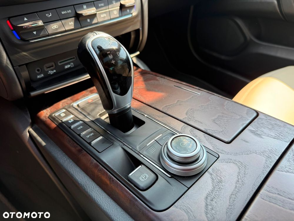 Maserati Ghibli S - 23