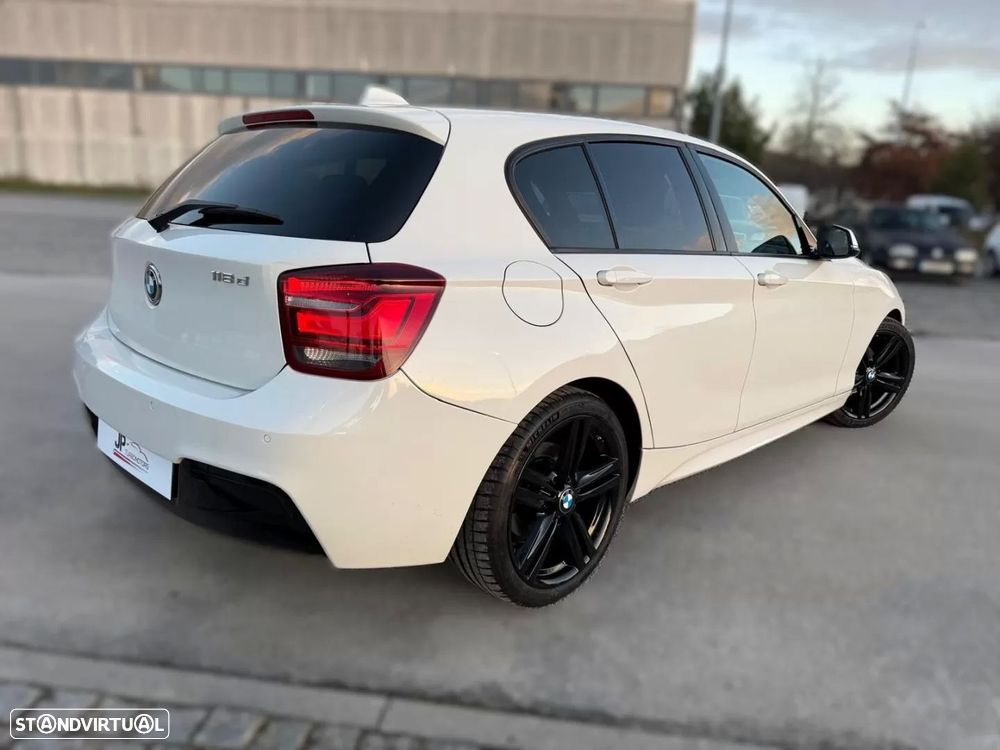 BMW 118 dA Pack M - 5