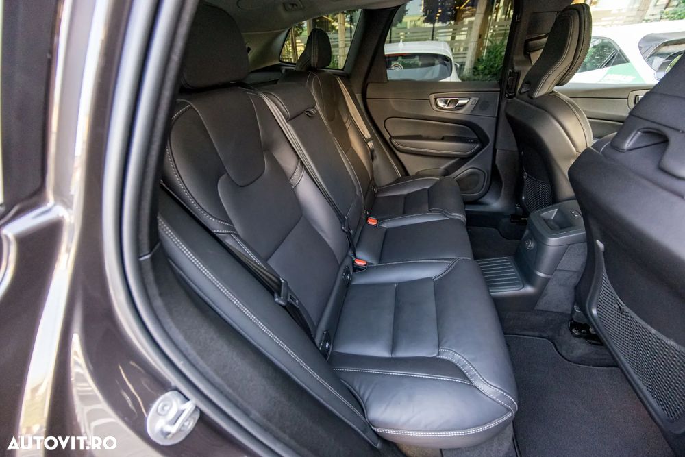 Volvo XC 60 Recharge T8 AWD AT Ultimate Bright - 37