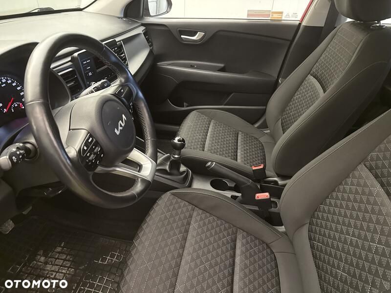 Kia Rio 1.2 M - 11