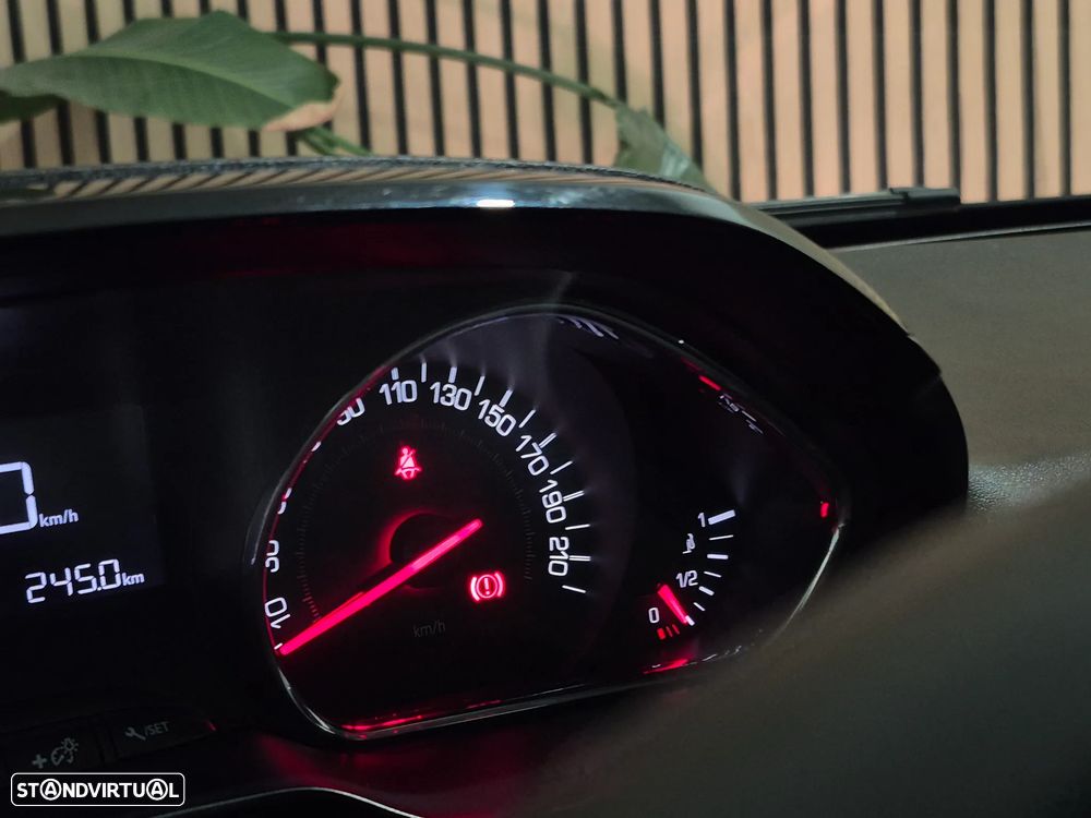 Peugeot 208 1.4 HDi Active - 15