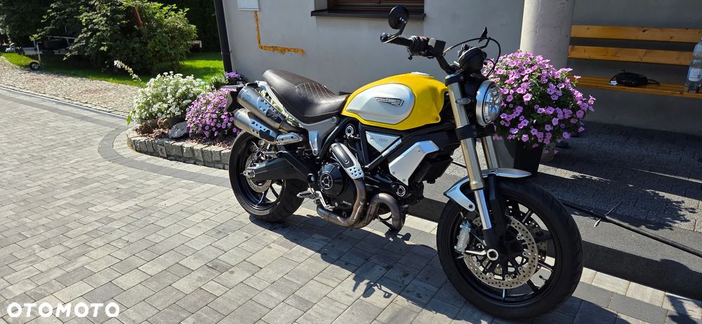 Ducati Scrambler - 1