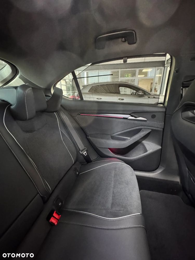 Skoda Superb 2.0 TSI Sportline DSG - 20