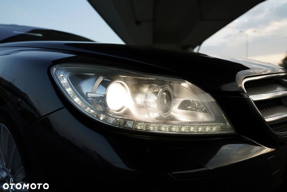 Mercedes-Benz CL 500 4-Matic BlueEff - 17