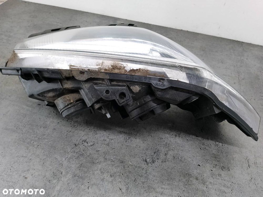 LAMPA PRZÓD PRAWA RENAULT MEGANE II 20-A289 - 8