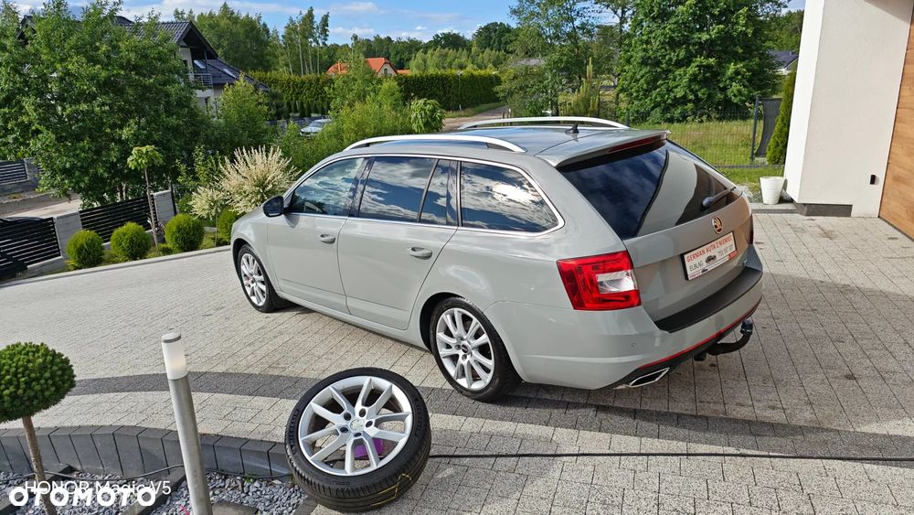 Skoda Octavia 2.0 TDI DSG RS - 29