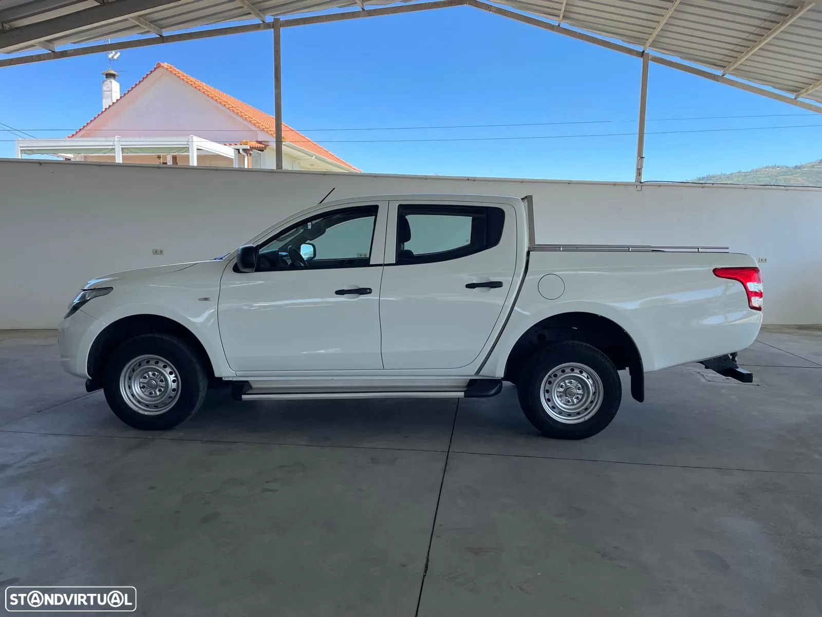 Mitsubishi L200 2.4 DI-D CD Invite 2WD - 2